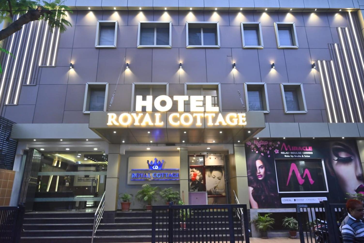 Hotel Royal Cottage Kanpur Zewnętrze zdjęcie