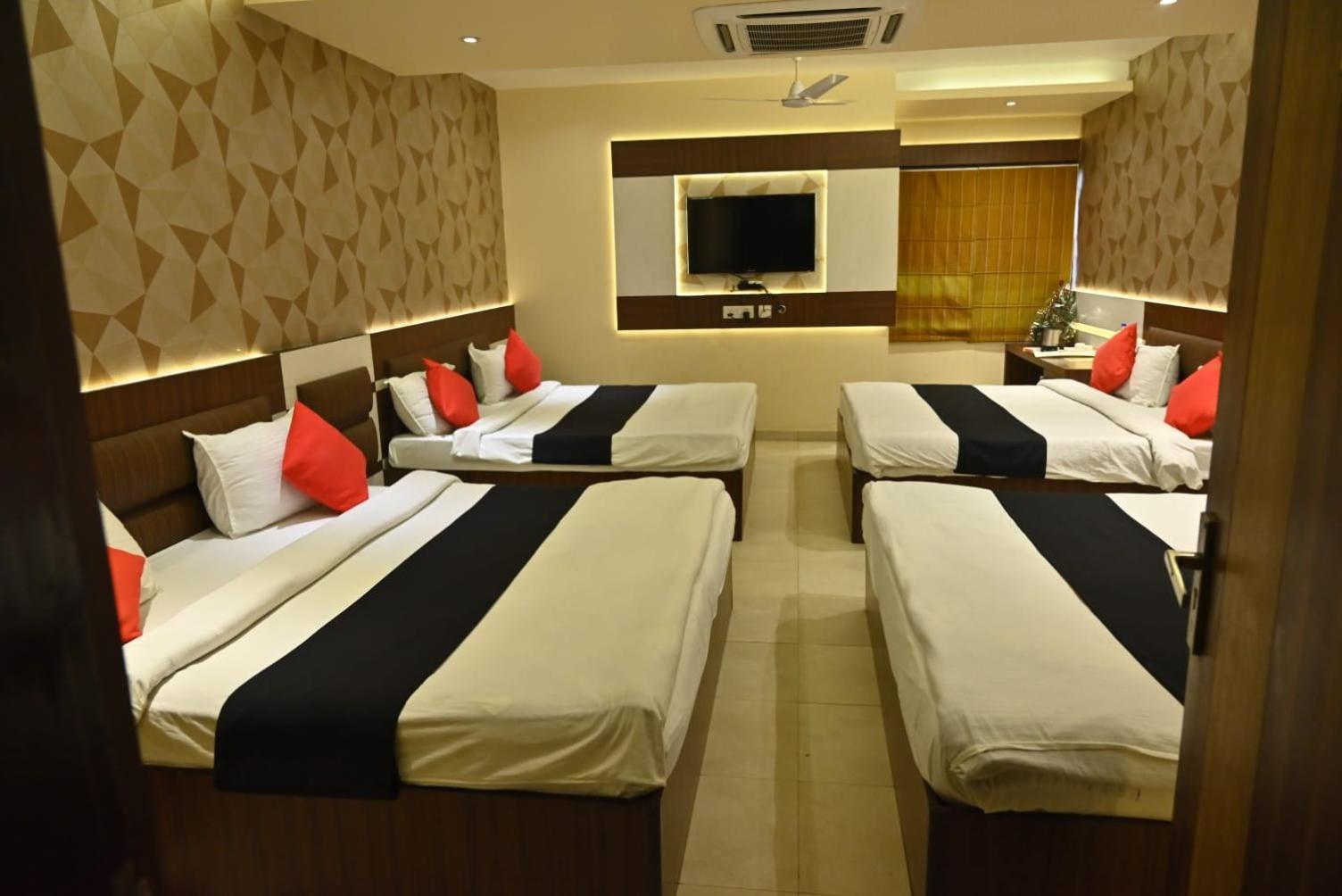 Hotel Royal Cottage Kanpur Zewnętrze zdjęcie