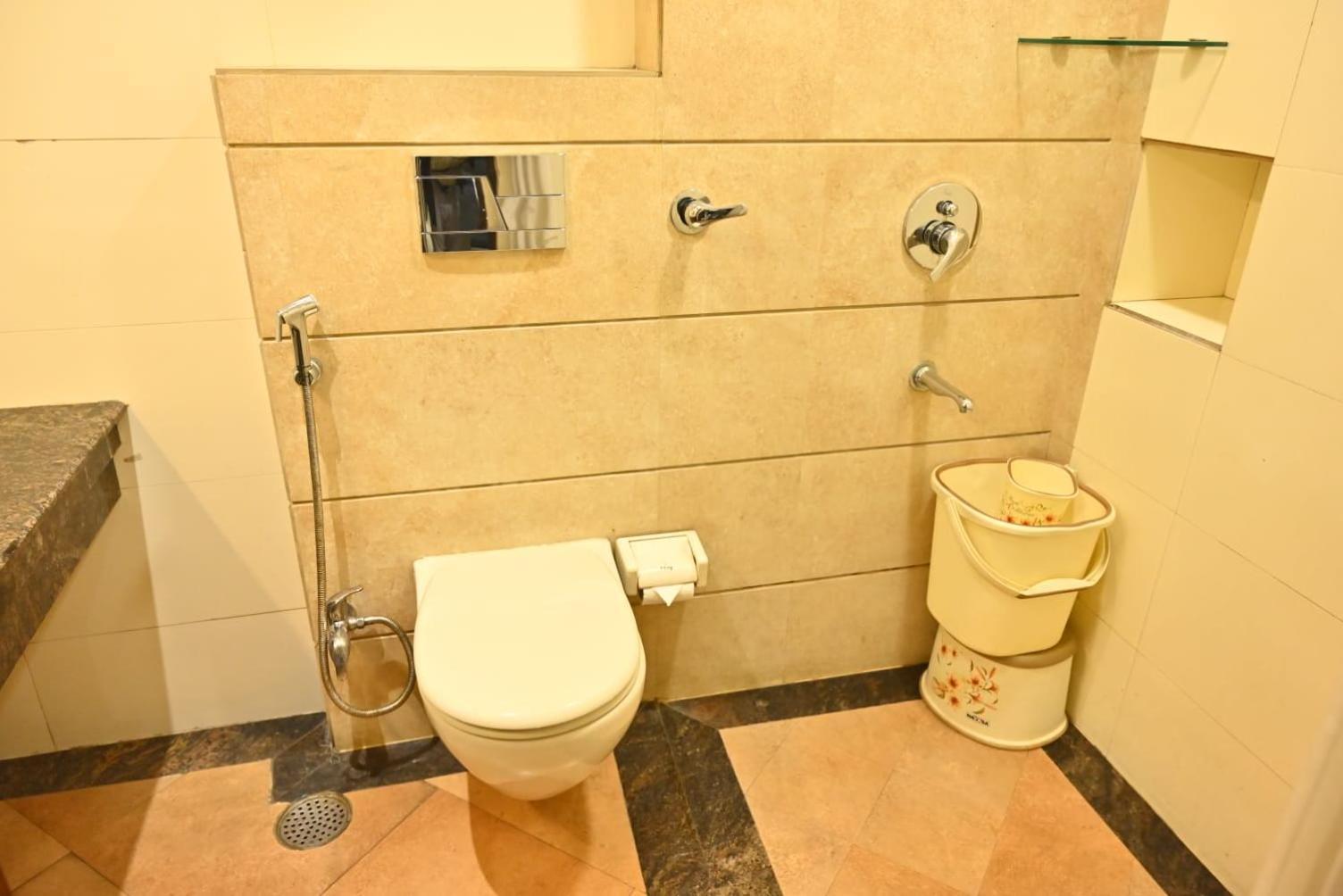 Hotel Royal Cottage Kanpur Zewnętrze zdjęcie